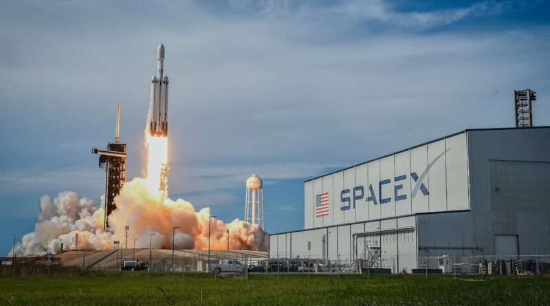 Sonic boom warning issued for SpaceX cargo mission to space station on Monday night